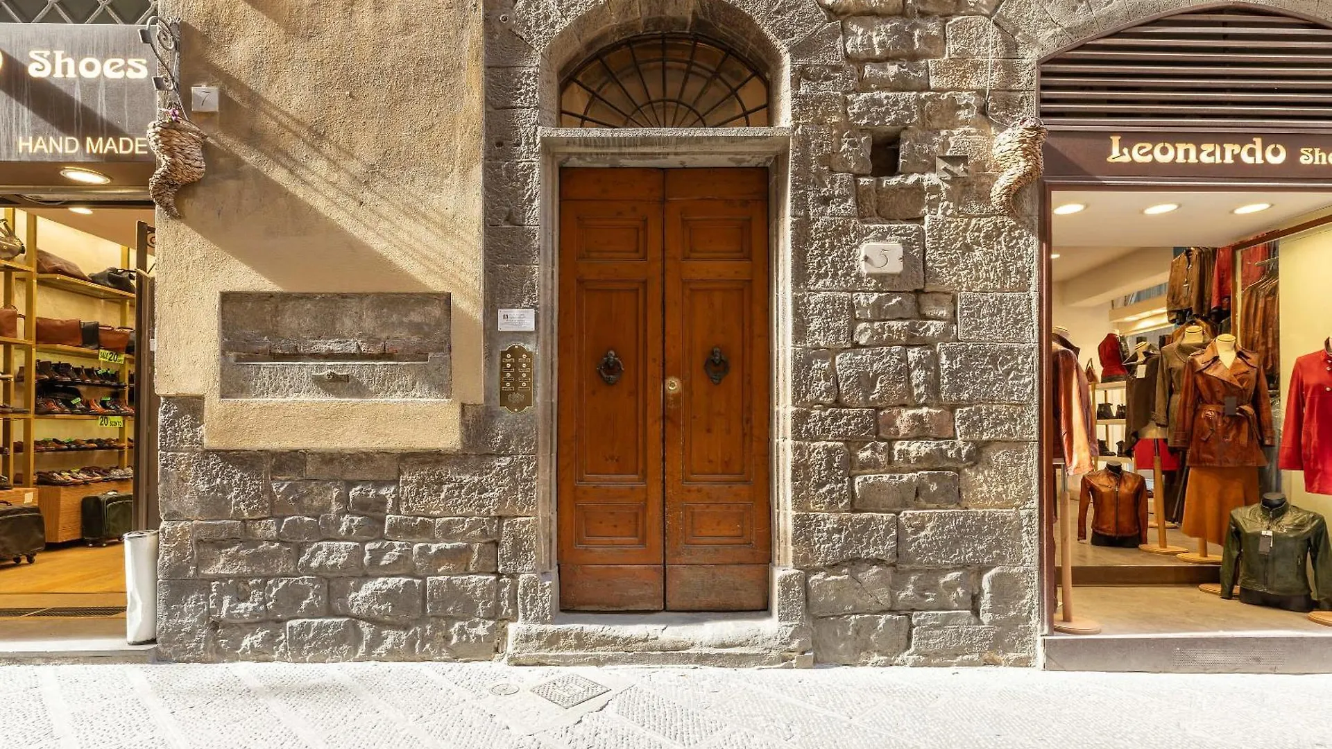 Dimora Storica Uffizi & Ponte Vecchio Apartment Florence Italy